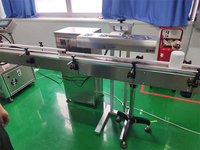 �ǻ��Ԅӷ�ڙC�O��չʾ